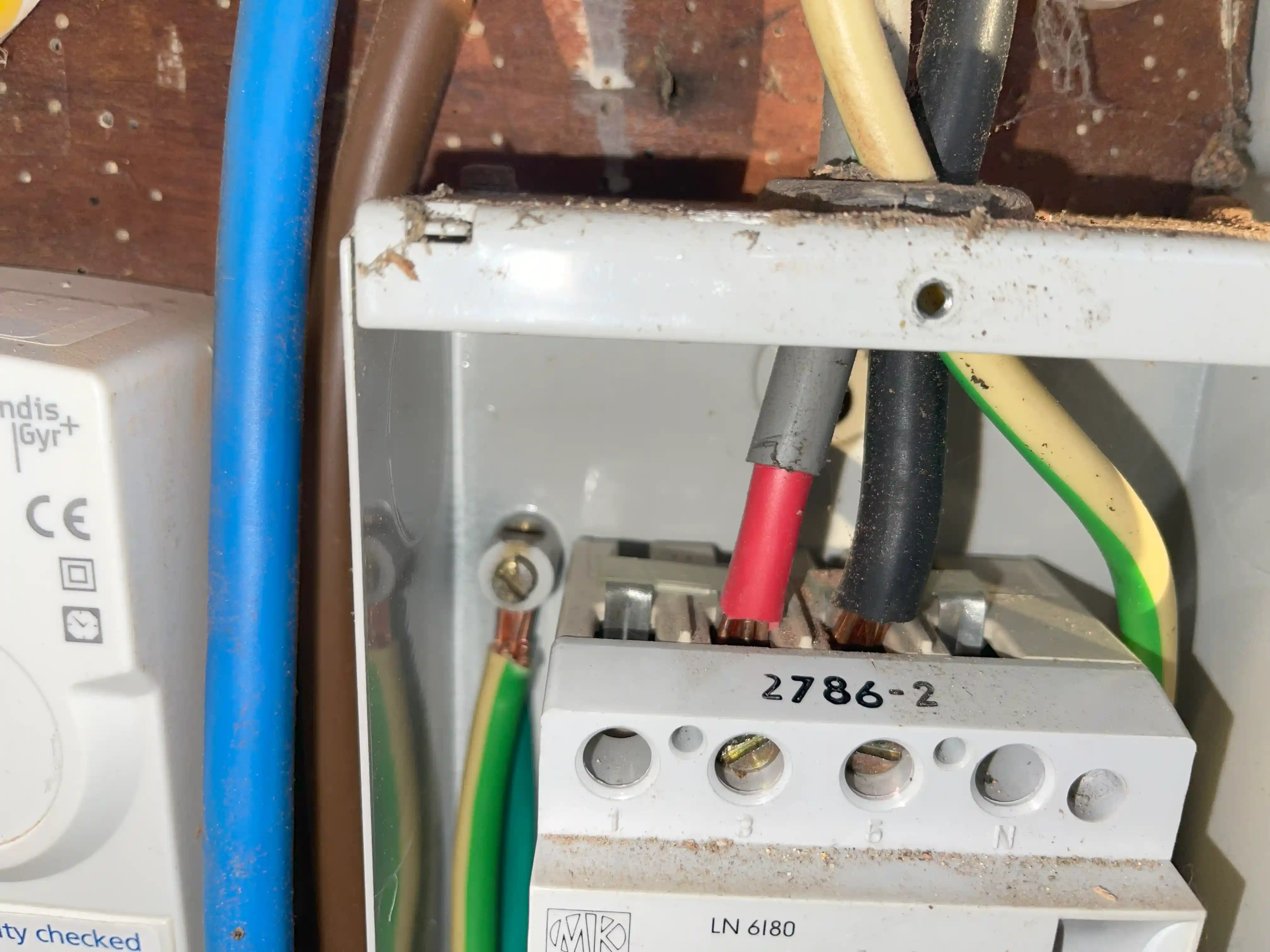 24 Hours Emergency Electrician Worcester Park